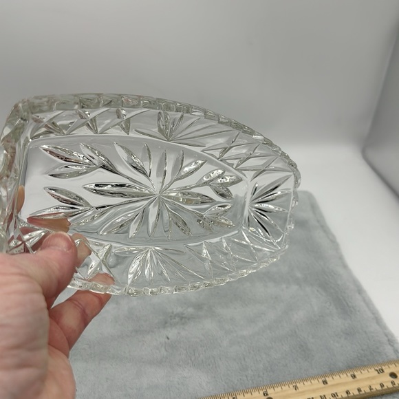 Hazel Atlas Pressed Cut Glass Celery/Relish Dish in “Star & Fan Pattern” - Picture 6 of 7